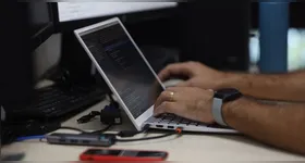O novo portal centraliza 428 serviços públicos em um único ambiente online, dos quais 100 funcionam de forma totalmente digital, em áreas essenciais como saúde, segurança, educação, meio ambiente e cidadania.
