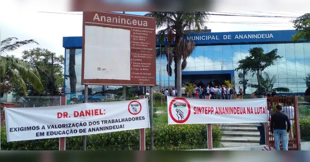 Imagem ilustrativa da notícia Professores de Ananindeua entram em greve por reajuste salarial
