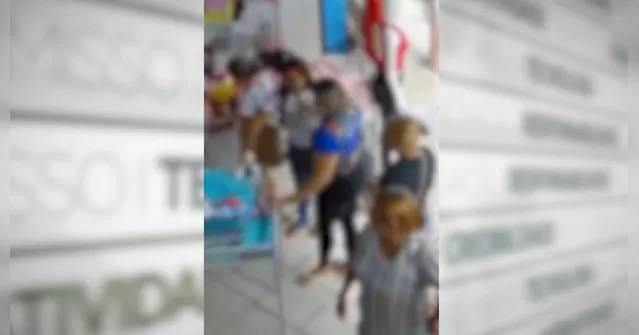 Imagem ilustrativa da notícia Mulheres são flagradas furtando celular em comércio de Capanema