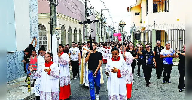 Imagem ilustrativa da notícia Comunicadores participam de peregrinação da igreja católica
