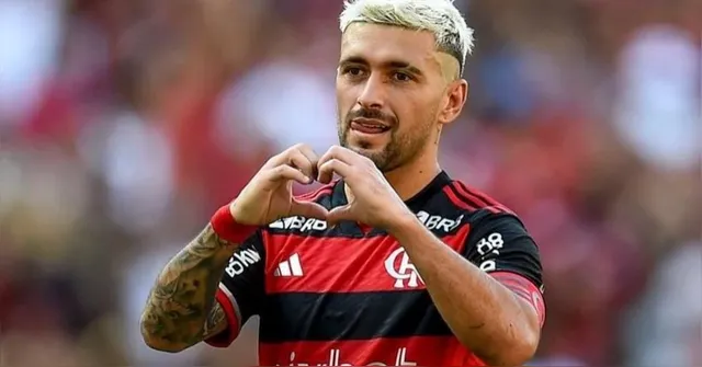 Imagem ilustrativa da notícia Arrascaeta ultrapassa Júnior na artilharia do Flamengo e se torna 2º entre gringos