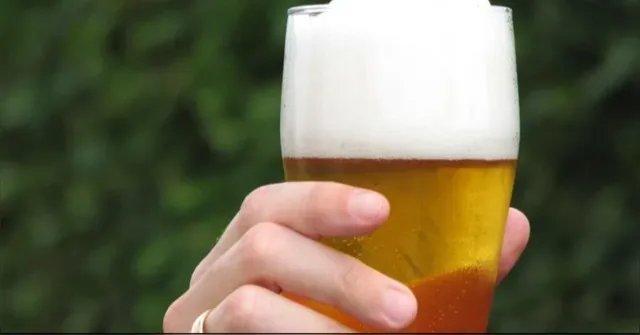 Imagem ilustrativa da notícia Cerveja sem álcool pode gerar multa de quase R$ 3 mil a motoristas; veja o motivo