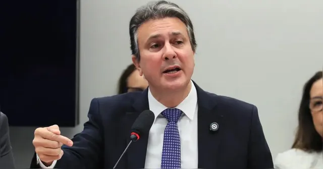 Imagem ilustrativa da notícia MEC recompõe orçamento de R$ 400 milhões para instituições federais