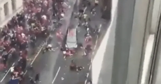 Imagem ilustrativa da notícia Atropelamento em massa em Liverpool já deixa 79 feridos