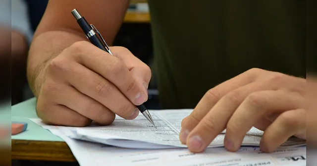 Imagem ilustrativa da notícia Pré-Sal reabre inscrições de concurso com salários de até R$ 19 mil