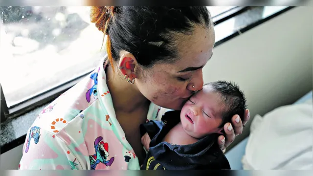 Imagem ilustrativa da notícia O inesquecível momento do primeiro contato entre mãe e bebê