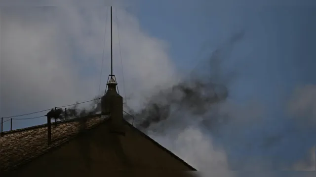 Imagem ilustrativa da notícia Recorde de cardeais desafia Vaticano e prolonga Conclave