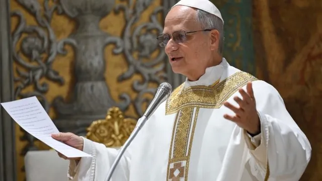 Imagem ilustrativa da notícia Leão XIV faz primeira missa como papa e fala de "ateísmo prático".
