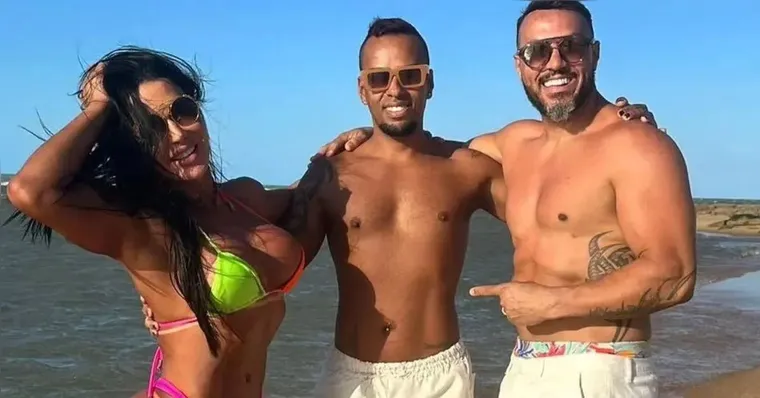 Imagem ilustrativa da notícia Ex-funcionário xinga Gracyanne e diz que ela fez "macumba"