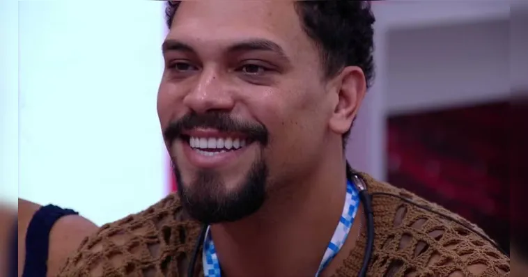 Imagem ilustrativa da notícia Vinícius chora no último Almoço do Anjo do BBB 25