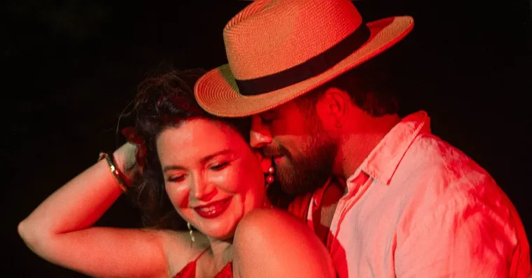 Imagem ilustrativa da notícia Liz Amazônia lança clipe da canção "Boto Loiro"