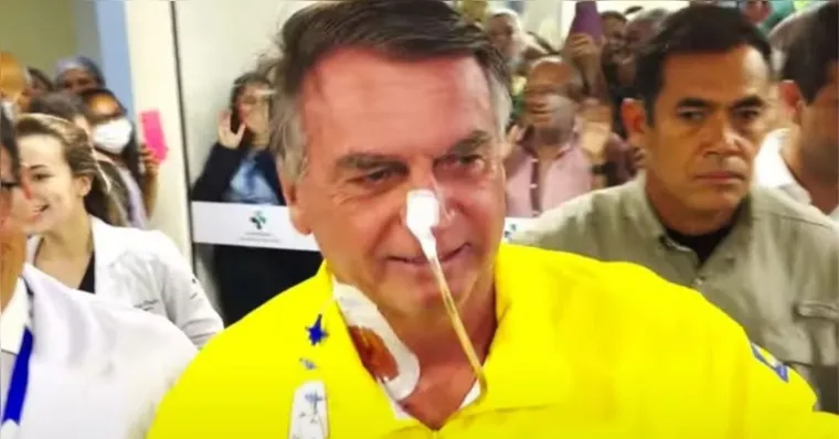 Imagem ilustrativa da notícia Cirurgia de desobstrução intestinal de Bolsonaro já dura mais de 8 horas