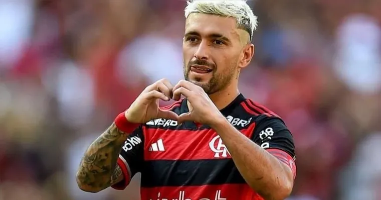 Imagem ilustrativa da notícia Arrascaeta ultrapassa Júnior na artilharia do Flamengo e se torna 2º entre gringos