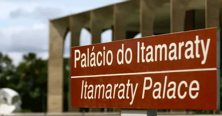 Imagem ilustrativa da notícia Itamaraty abre 50 vagas com salário de R$ 22,5 mil; edital já disponível