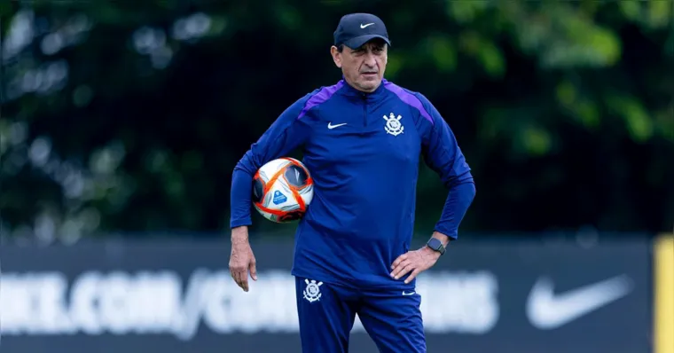Imagem ilustrativa da notícia Crítica de Memphis e pressão: Ramón Díaz balança no Corinthians