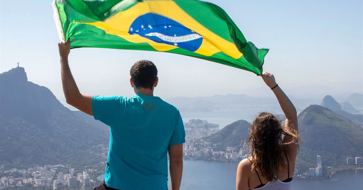 Crescimento do turismo brasileiro em fevereiro de 2025.
