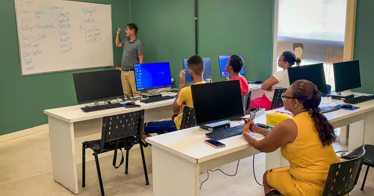 Parceria entre Prefeitura de Belém e Sebrae vai garantir cursos de idiomas gratuitos para feirantes de Belém na COP 30.