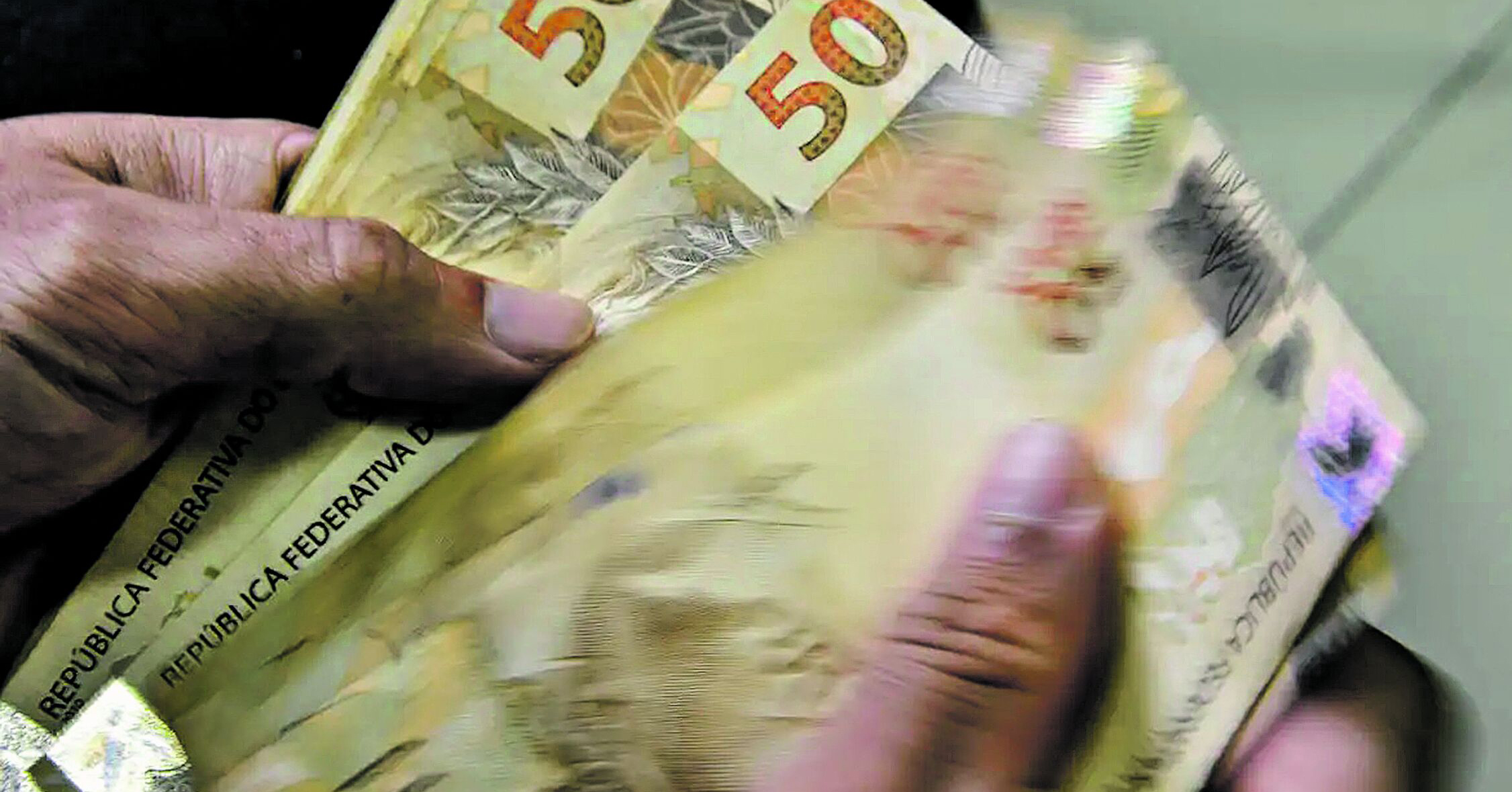 O pagamento da primeira parte do décimo de quem ganha acima do mínimo segue até 8 de maio