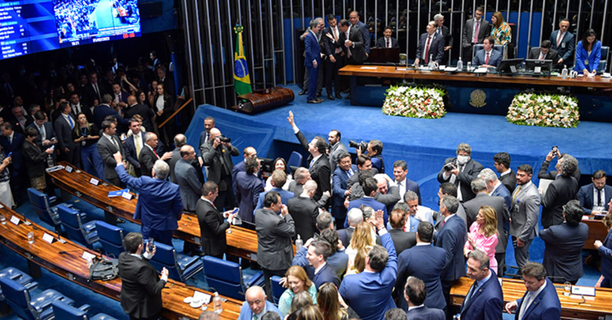 elatório do Banco Central mostrou que transferências Pix de pessoas físicas para casas de apostas on-line variaram entre R 18 bilhões e R$21 bilhões por mês em 2024