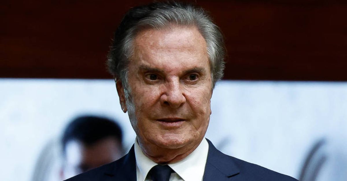 Prisão de Collor é decretada 33 anos após impeachment sobre caso de corrupção. Ex-senador foi o primeiro presidente eleito pelo voto popular após a ditadura militar e o primeiro a sofrer impeachment