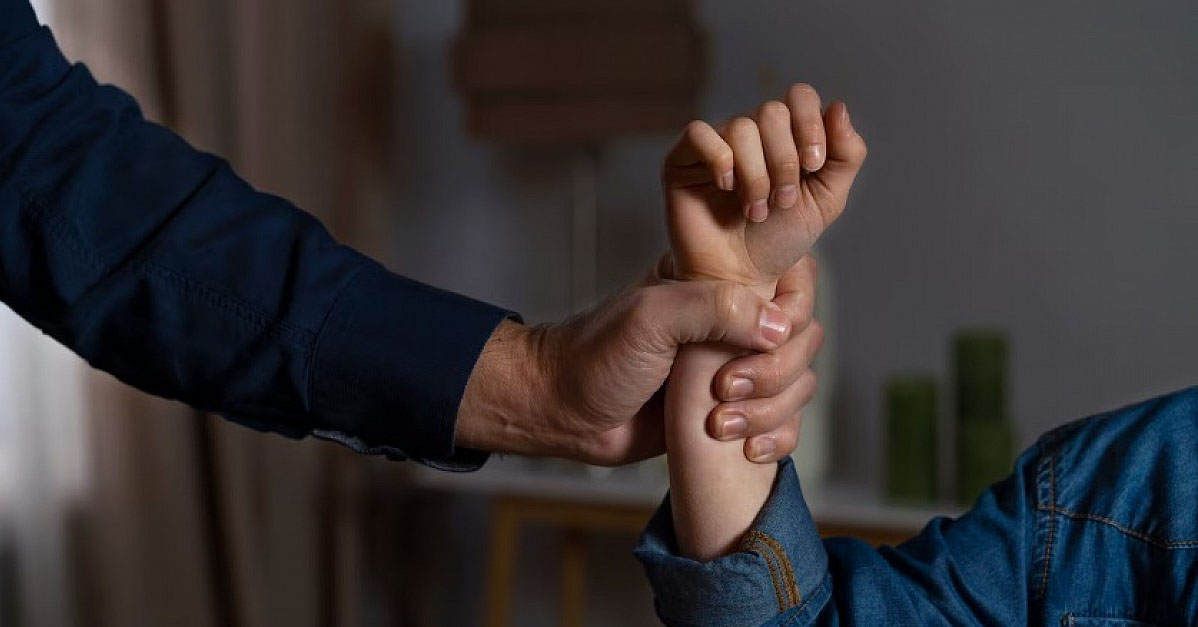 Os servidores foram exonerados após denúncias de abuso sexual.