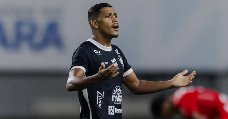 Artilheiro passou em branco contra o ex-clube