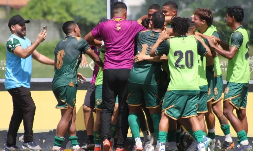 Canaã é uma das 4 equipes vivas com um único sonho