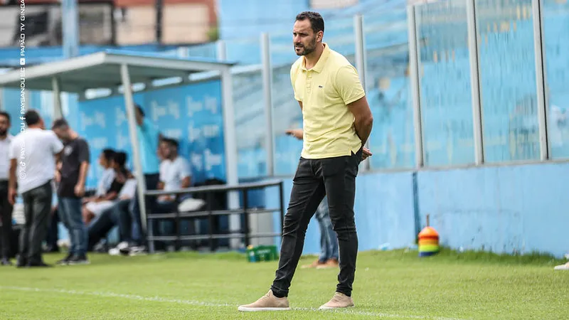 Executivo de futebol do Paysandu Carlos Frontini
