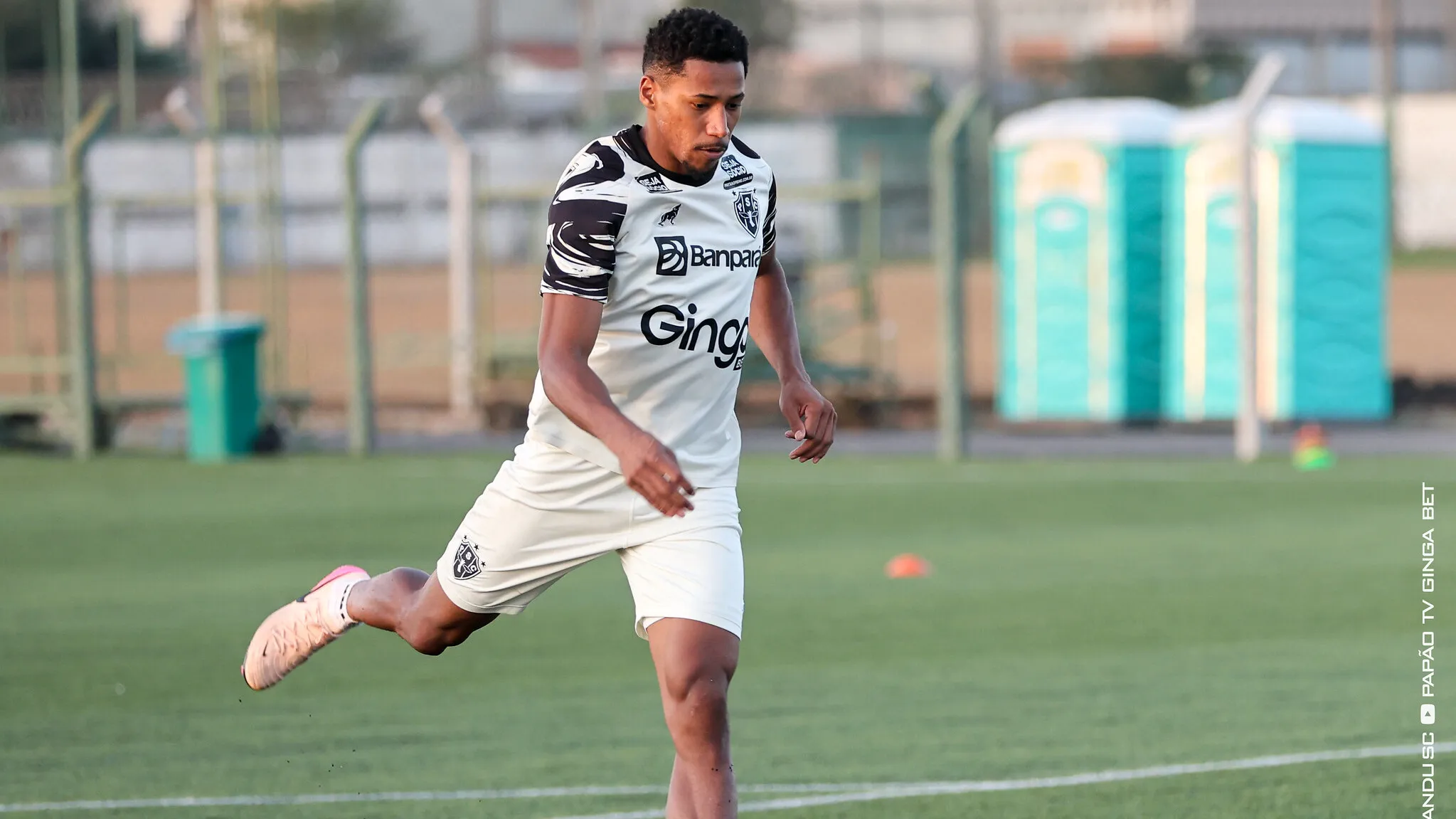 Maurício Garcez é um dos trunfos do Paysandu para surpreender o Furacão fora de casa.