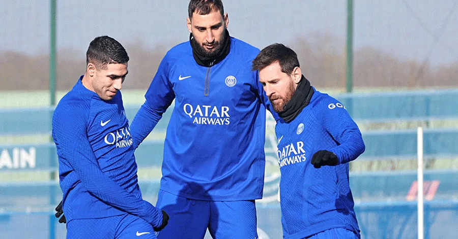 Achraf Hakimi, Gianluigi Donnarumma e Lionel Messi na época em que jogavam juntos no PSG.