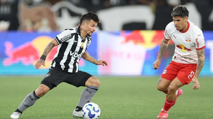 Botafogo vence, em casa, o Bragantino, na primeira partida das oitavas da Copa do Brasil