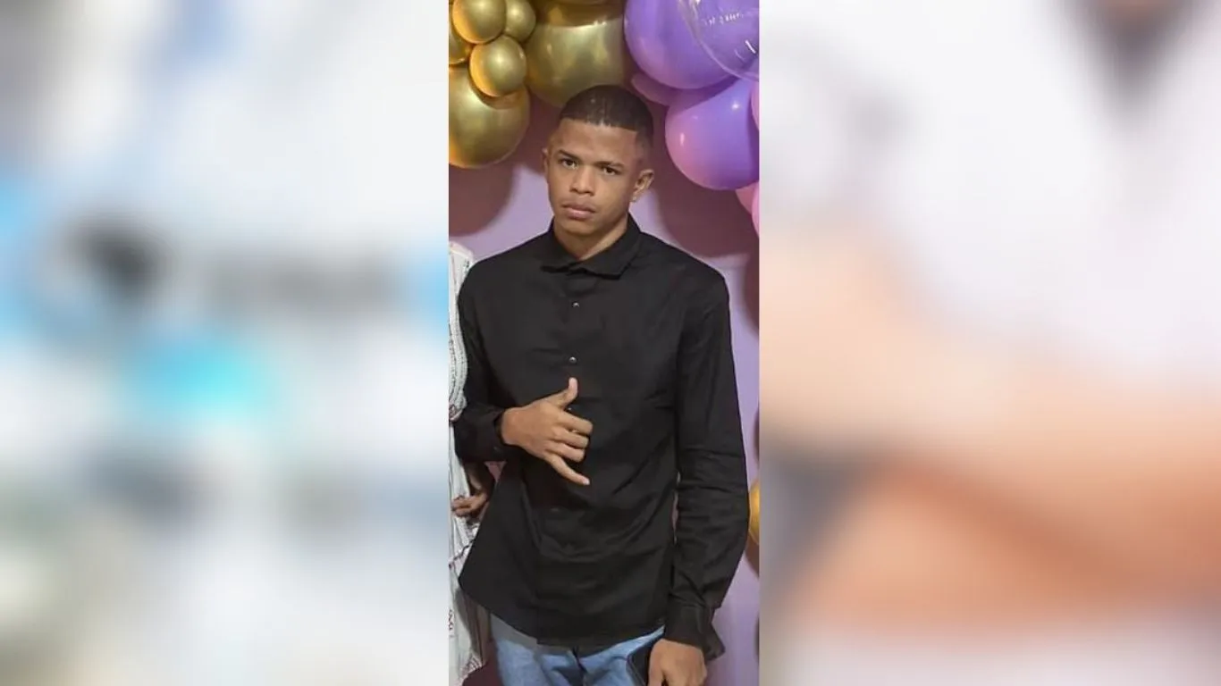 Daniel Silva desapareceu na tarde da última sexta-feira (25), enquanto tomava banho no rio, em frente à sede do município.