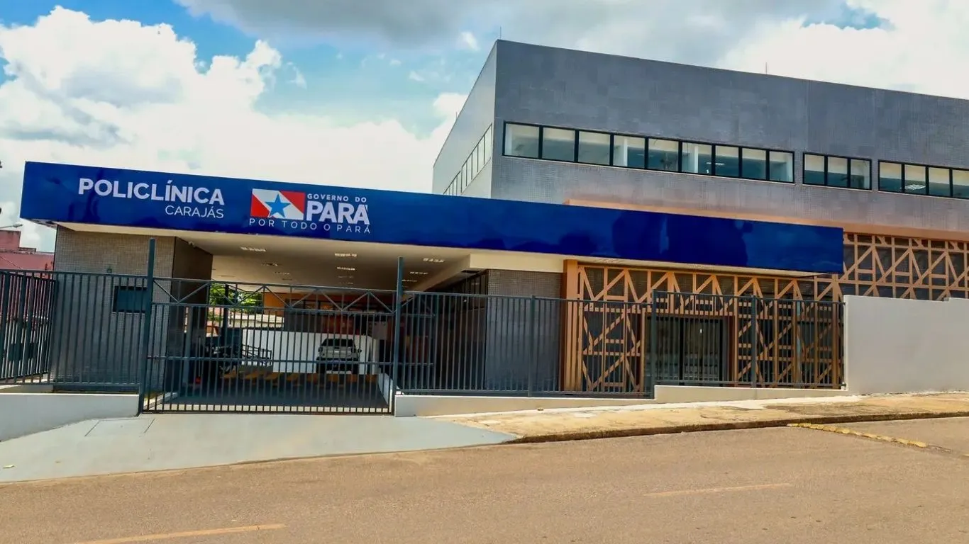 Inaugurada em 5 de abril de 2025, a Policlínica integra a estratégia do Governo do Pará de regionalizar a saúde, com tecnologia, atendimento humanizado e equipes capacitadas.