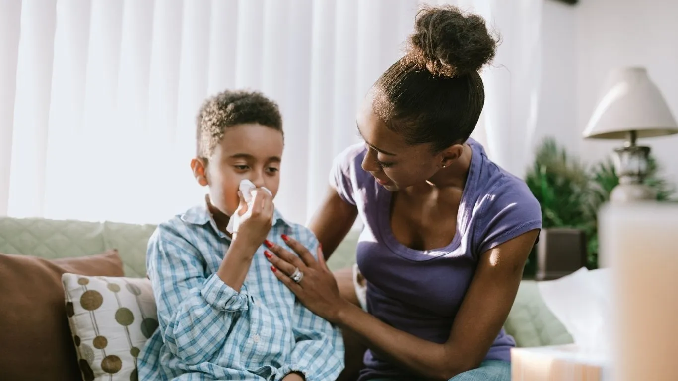 As condições respiratórias, particularmente a rinite, a asma, a sinusite e a bronquite, são frequentemente confundidas devido à semelhança de seus sintomas.