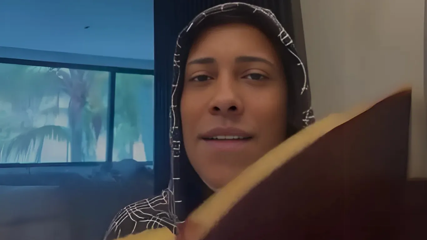 A mensagem é como se fosse um pedido, que sugere o cuidado e a proteção de Deus tem por seu povo