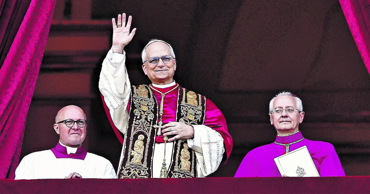 Robert Prevost, o papa Leão XIV, foi apresentado ao mundo no dia 8 de maio