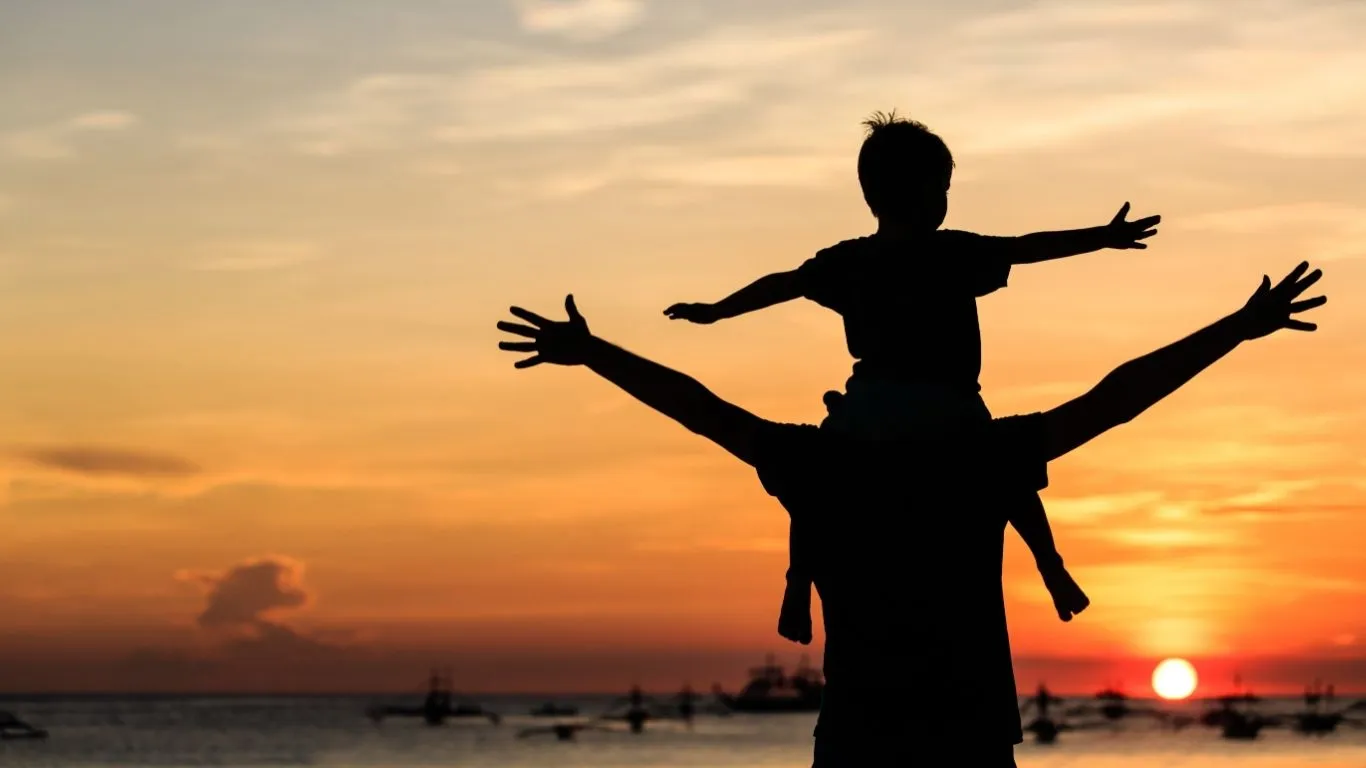 Em diferentes configurações familiares, a figura paterna continua sendo símbolo de amor, força, cuidado e parceria.
