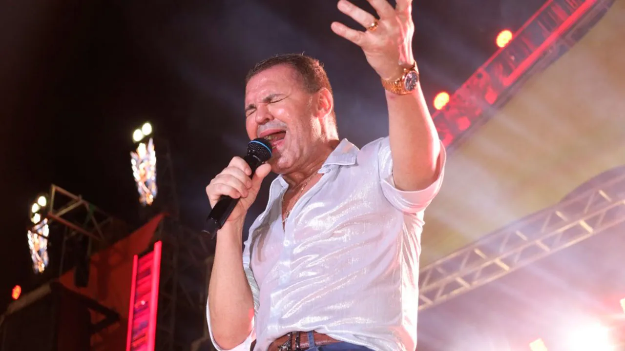 Eduardo Costa fez dois shows no sul do Pará no último sábado (19). O primeiro em Xinguara e outro mais tarde em Marabá
