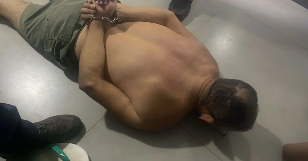 José Edno Alves de Oliveira, o “Marujo”, foi preso no Distrito Federal e é apontado como possível mandante da chacina que matou oito garimpeiros em Almeirim (PA).