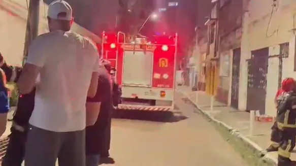 Os bombeiros chegaram rápido ao local