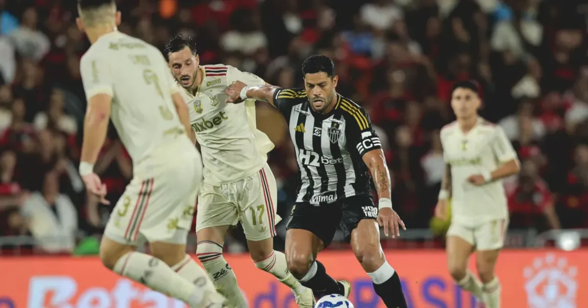 Flamengo e Atlético se enfrentam em um jogo que promete ser um dos mais eletrizantes da rodada