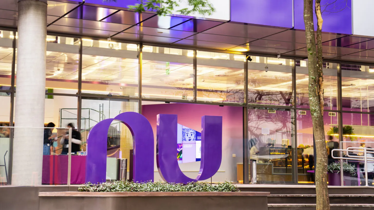 São mais de 100 vagas de estágio ofertadas pela Nubank