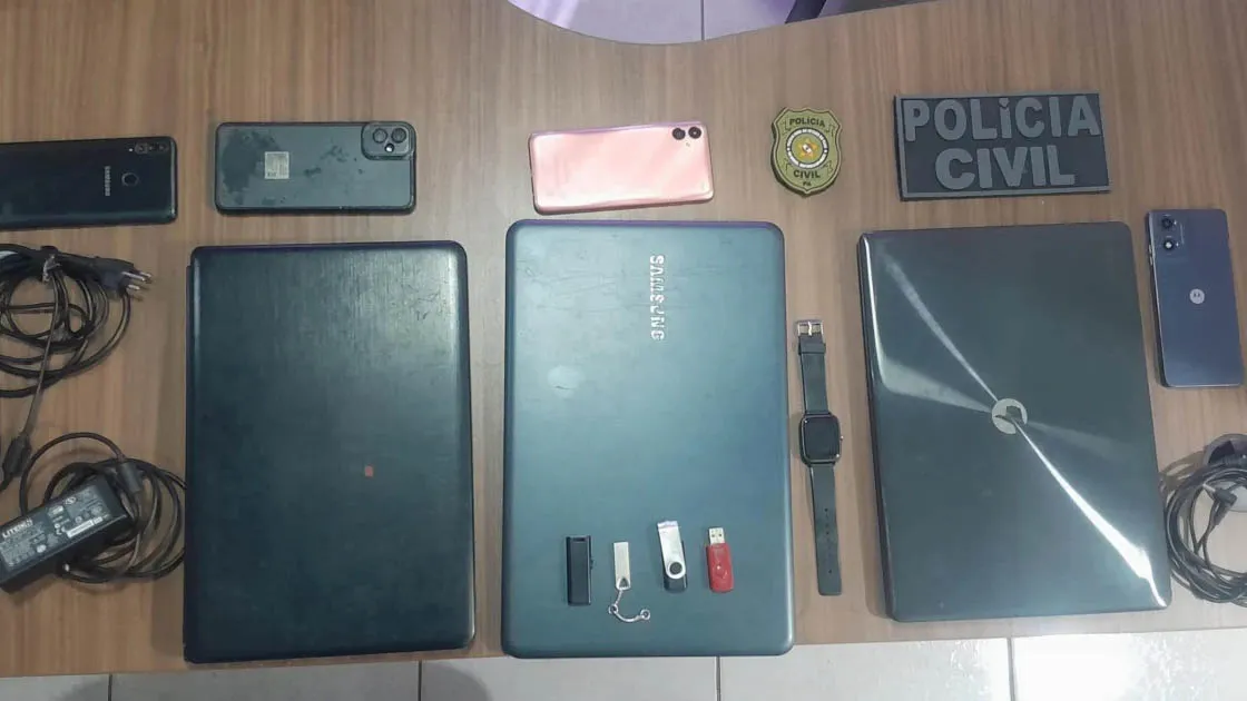Aparelhos eletrônicos encontrados pela PC