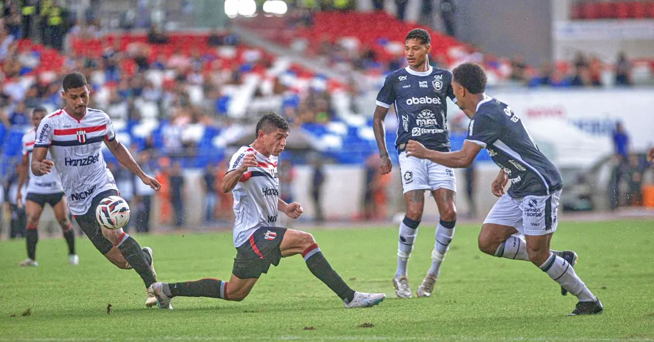 Tudo igual no Mangueirão e torcida azulina na bronca