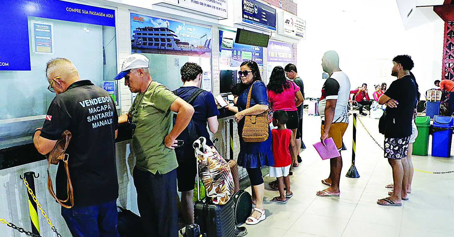 Procura tem sido intensa por passagens nos guichês do terminal hidroviário.