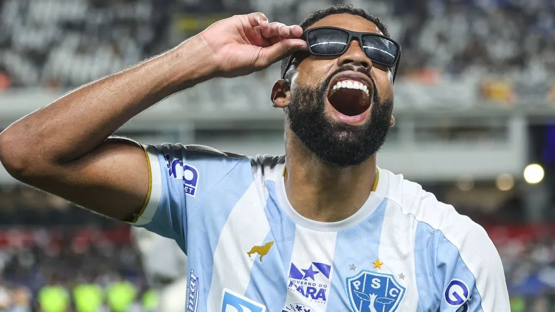Diogo Oliveira, atacante do Paysandu, brilha com gol decisivo no Re-Pa e
