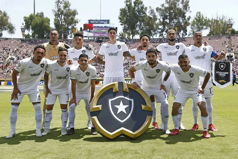 O próximo adversário do Botafogo sairá nesta segunda-feira. Palmeiras é o favorito