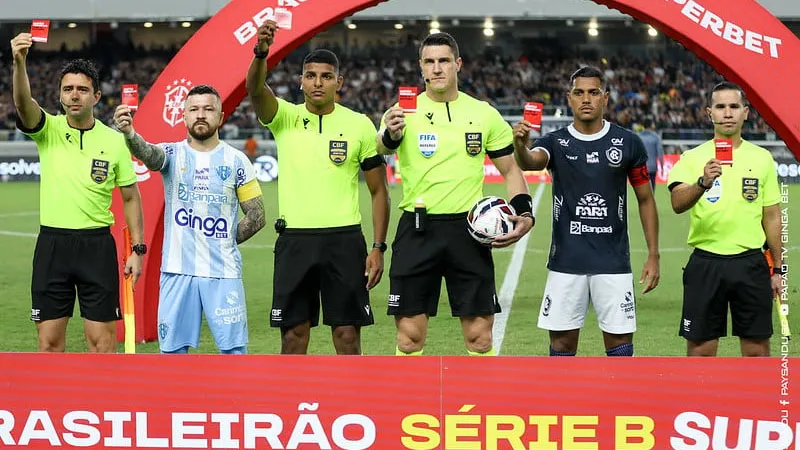 Remo e Paysandu em ação na Série B