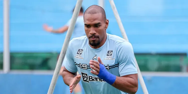 Lateral-esquerdo Kevyn do Paysandu