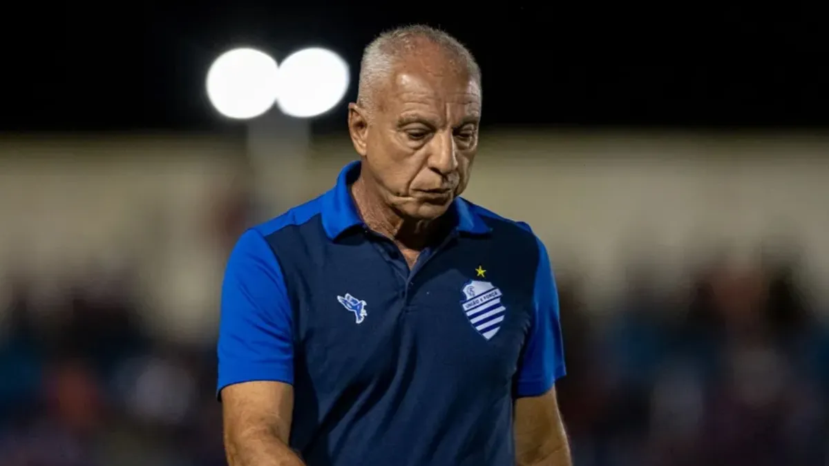 Após 4 partidas, Márcio Fernandes já está desempregado